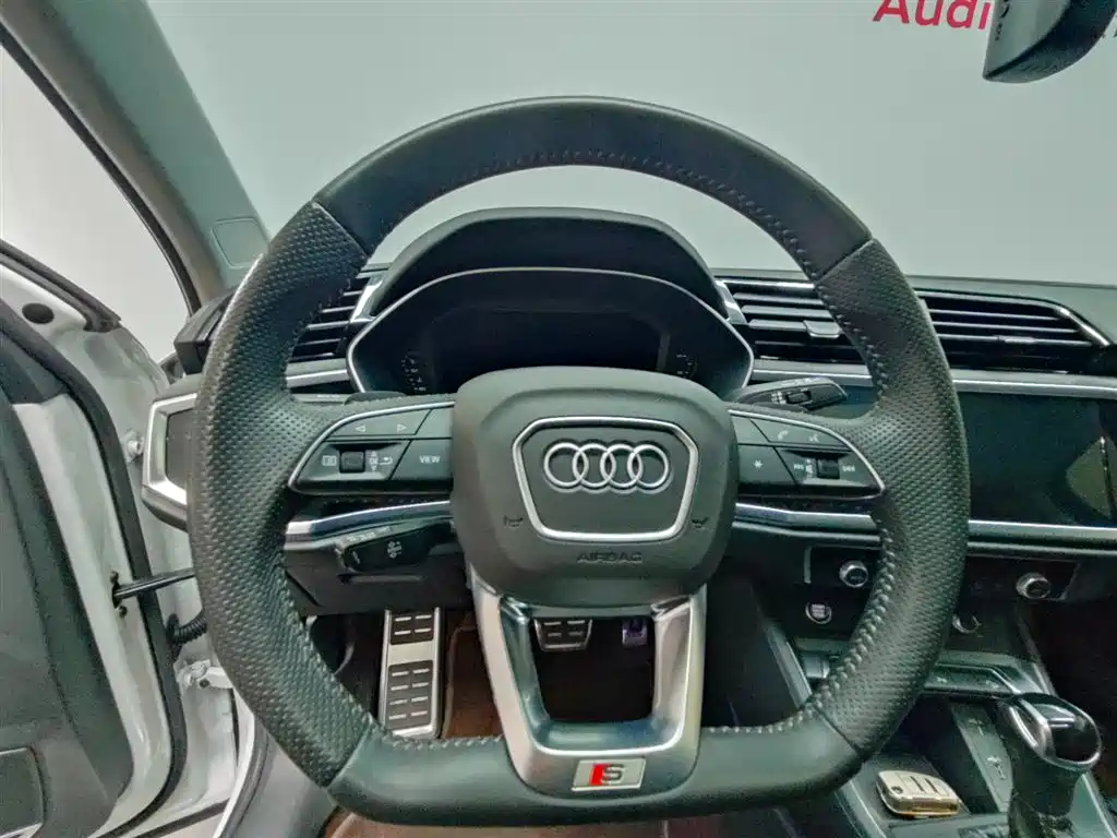 Audi Q3 Sportback 2021 — фото 12