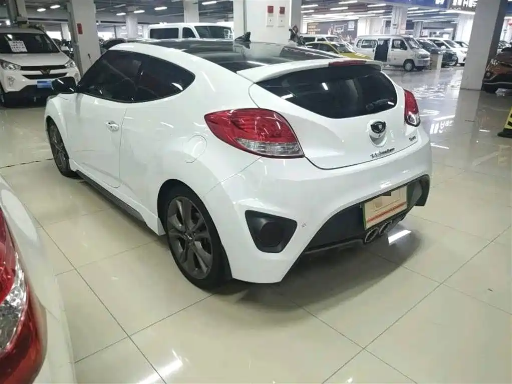 Hyundai Veloster 2016 — фото 8