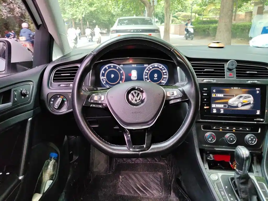Volkswagen Golf 2020