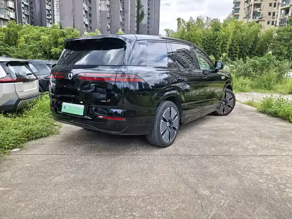Denza N8L 2025