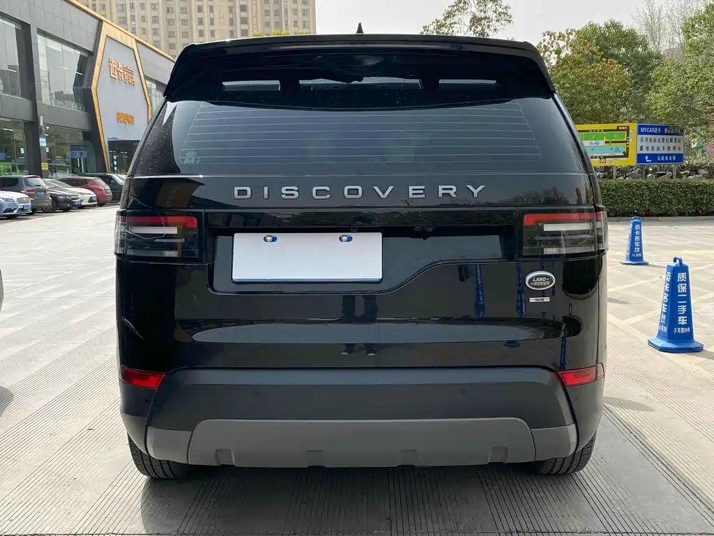 Land Rover Discovery 2018 — фото 8