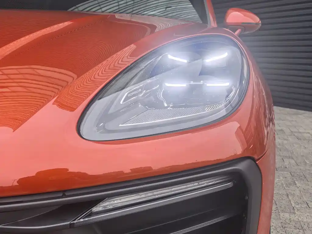 Porsche Macan 2023 — фото 4