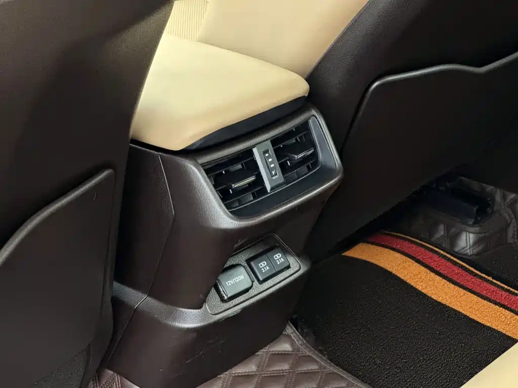 Lexus ES 2020 — фото 15