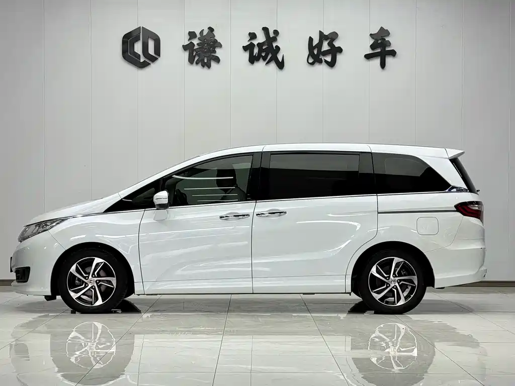 Honda Odyssey 2016 — фото 4