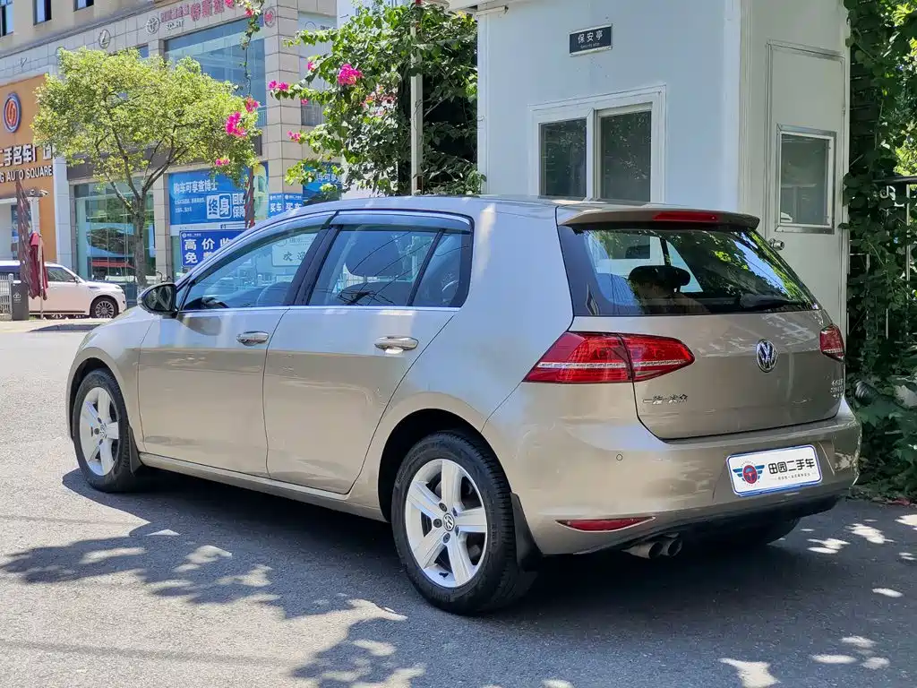 Volkswagen Golf 2016