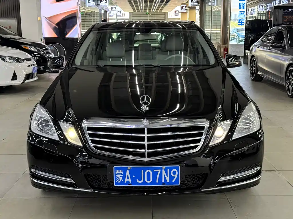Mercedes-Benz E-Class 2010 — фото 2