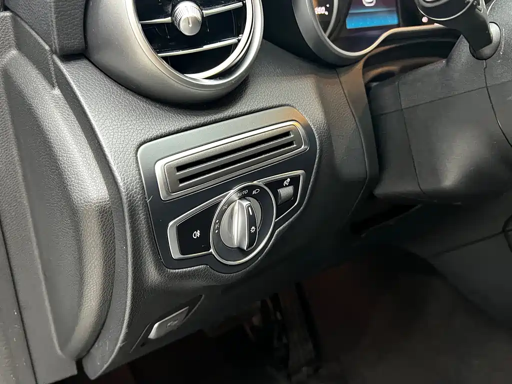 Mercedes-Benz GLC 2020 — фото 18