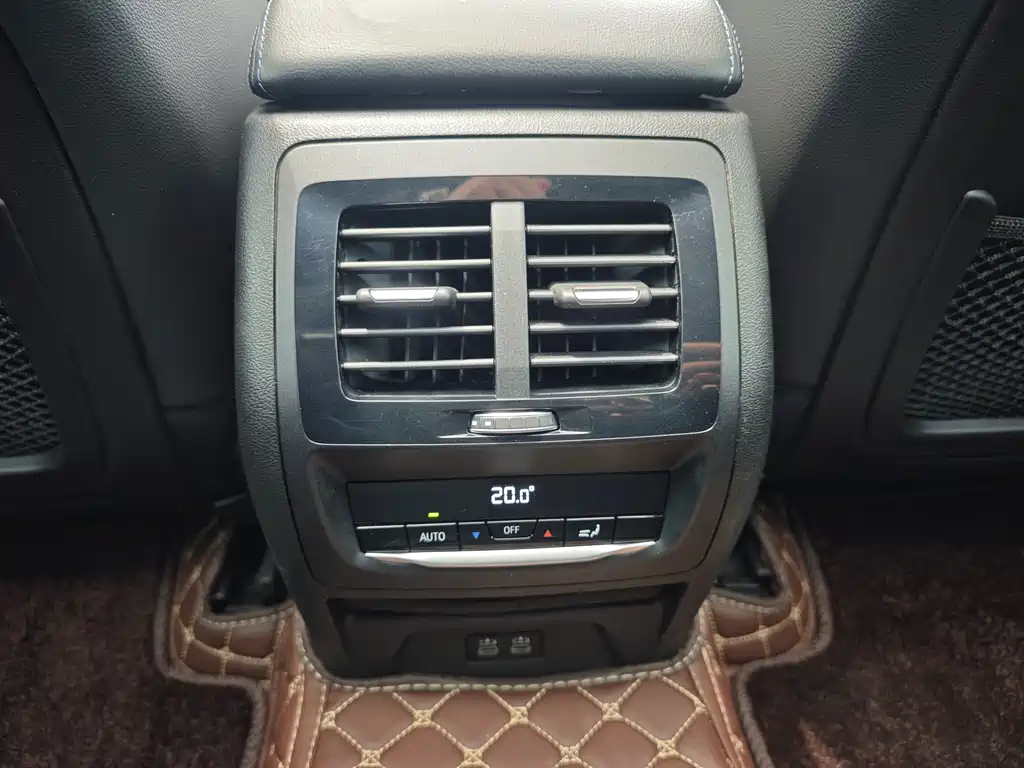 BMW X4 2020 — фото 16
