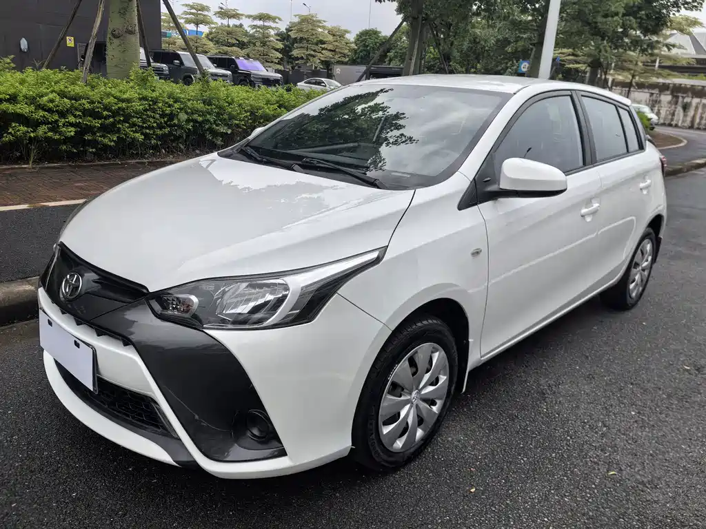 Toyota Yaris L 2020