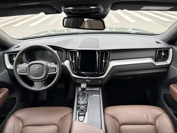 Volvo XC60 2021