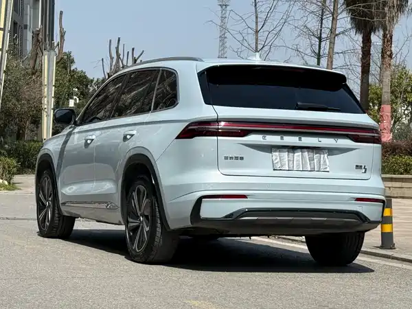 Geely Xingyue L 2022