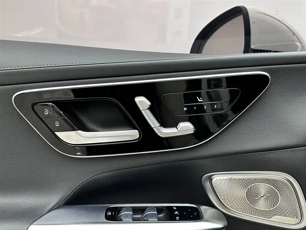 Mercedes-Benz GLC 2023 — фото 15