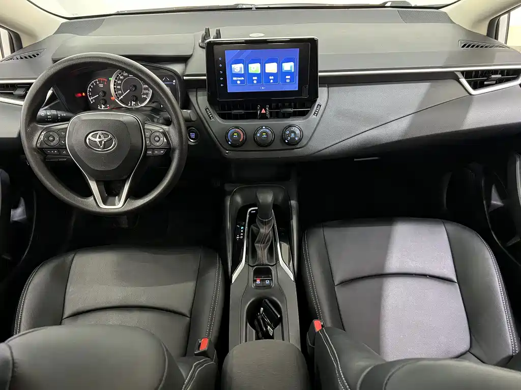 Toyota Corolla 2023 — фото 10
