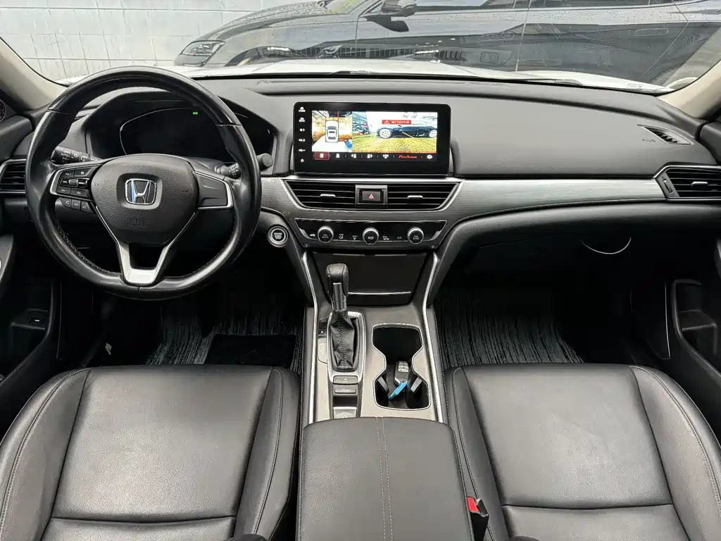 Honda Accord 2022 — фото 8