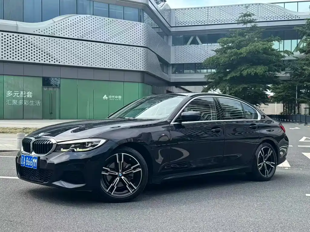 BMW 3 Series 2021