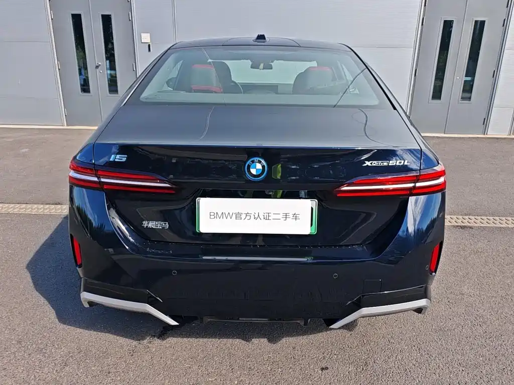 BMW i5 2025 — фото 3