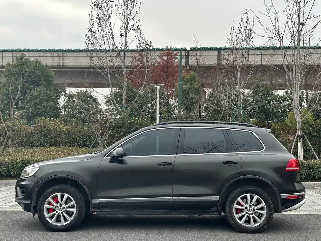 Volkswagen Touareg 2016 — фото 7