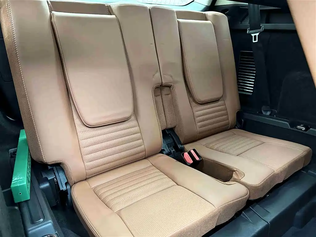 Land Rover Discovery Sport 2017 — фото 24