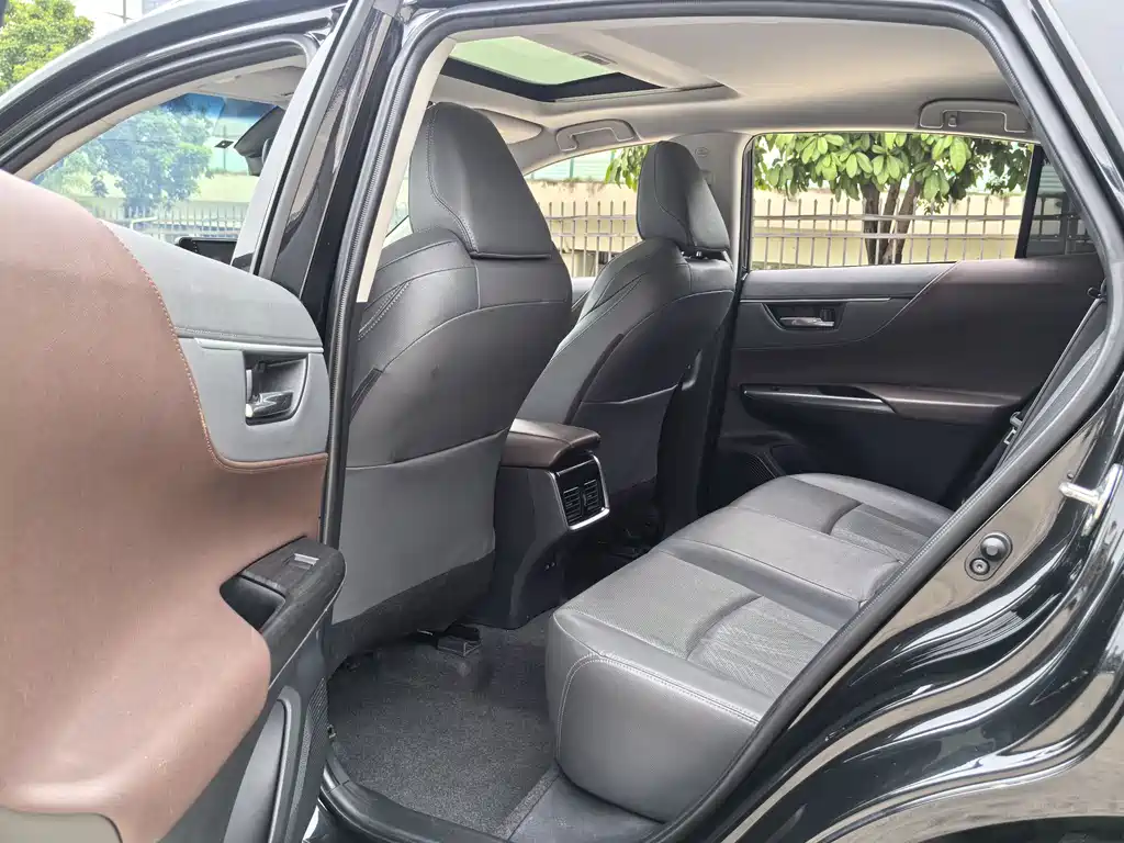 Toyota Harrier 2022 — фото 11