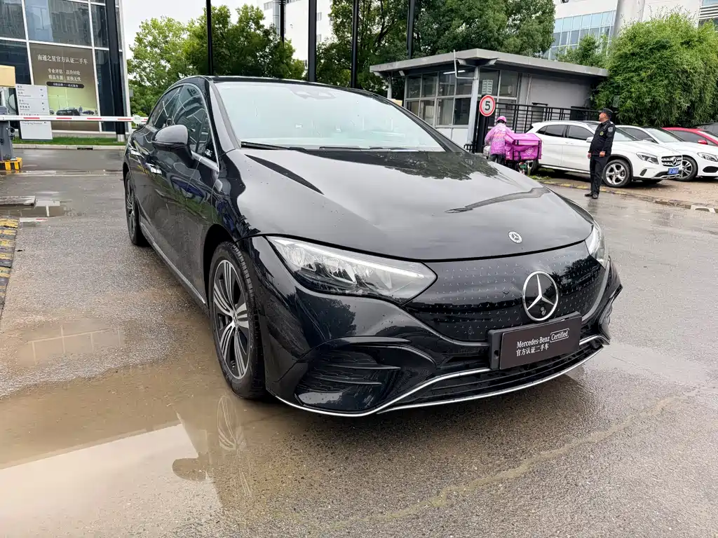 Mercedes-Benz EQE 2025