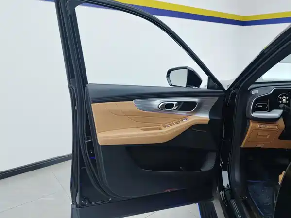 GAC Trumpchi GS8 2025