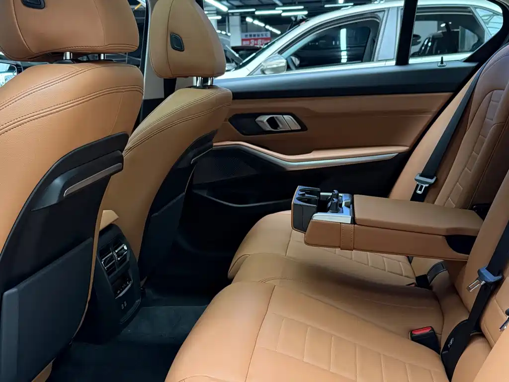 BMW 3 Series 2021
