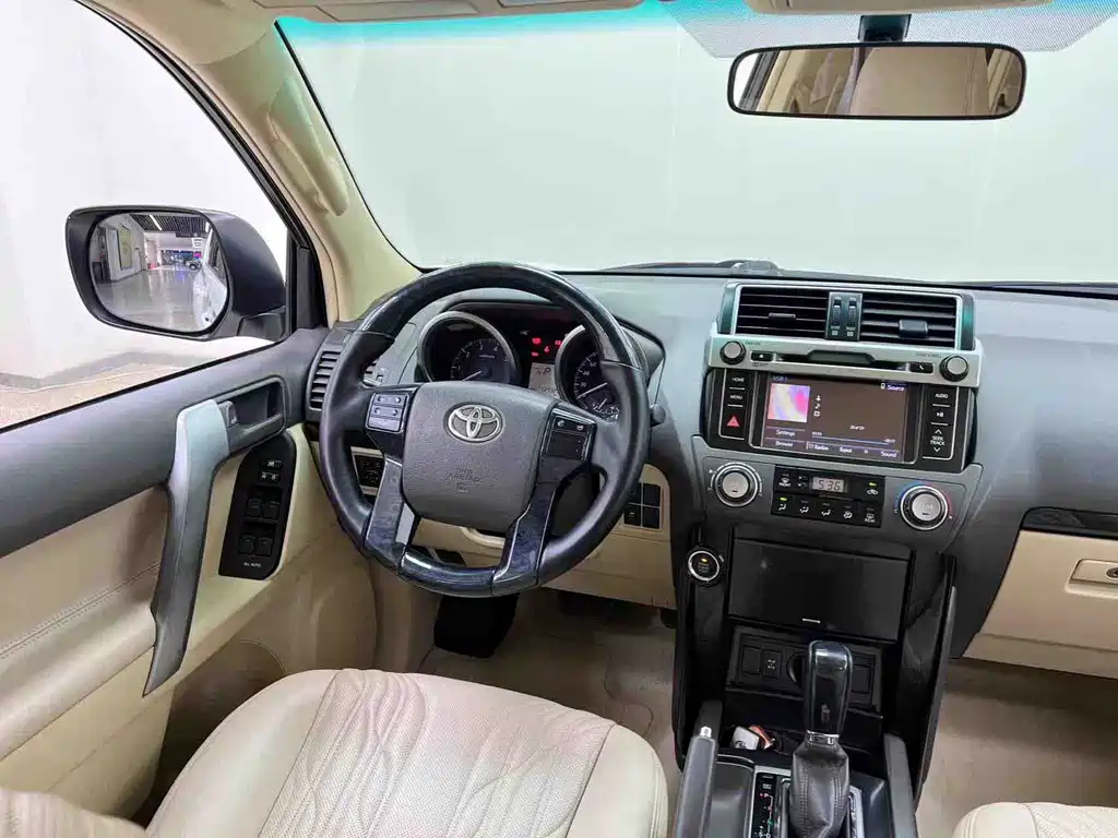 Toyota Prado 2017 — фото 12