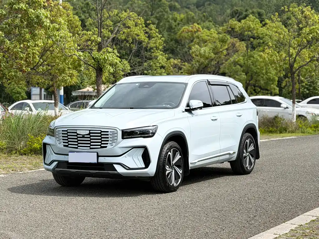 Geely Xingyue L 2023 — фото 1