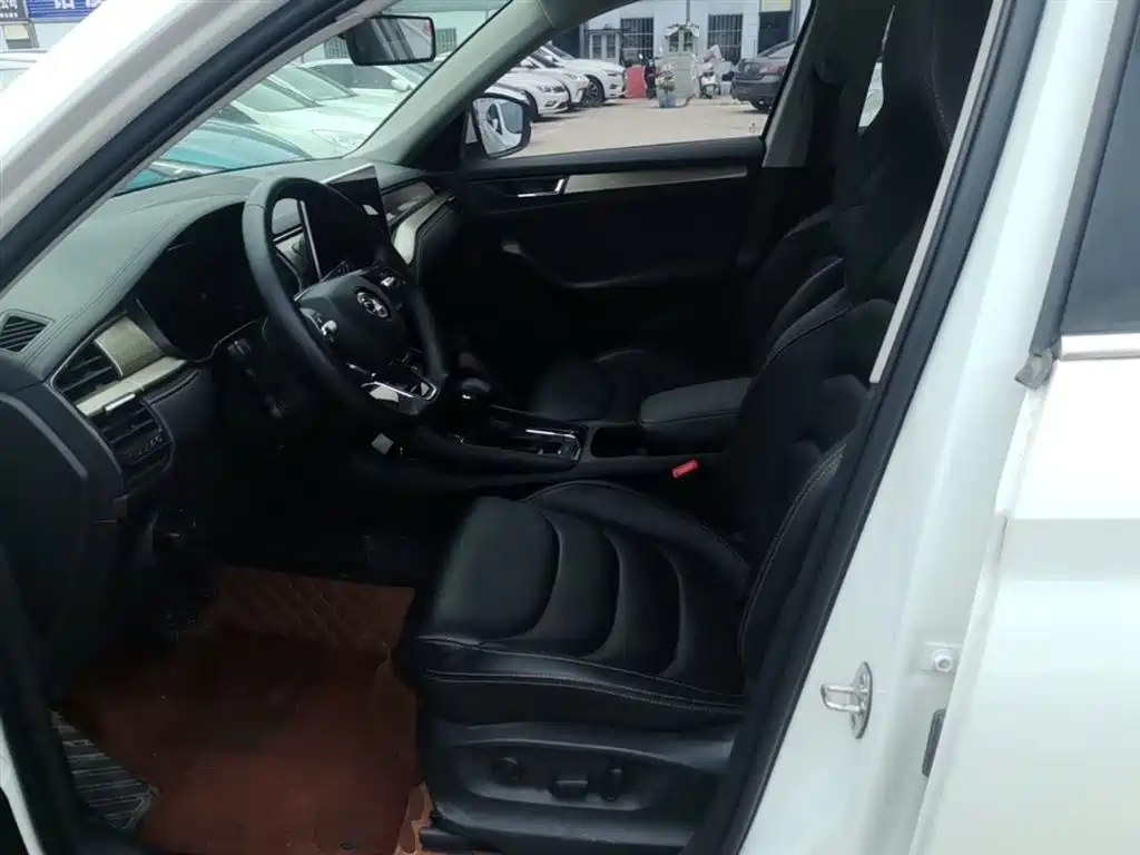 Skoda Kodiaq 2023 — фото 15