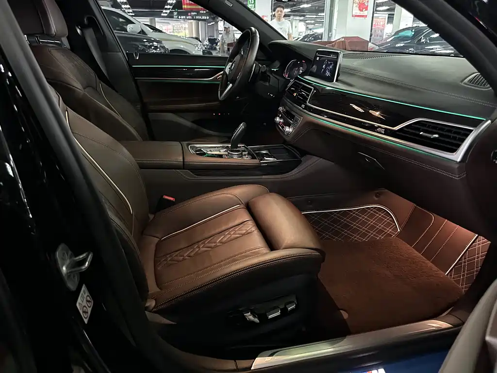 BMW 7 Series 2021 — фото 15