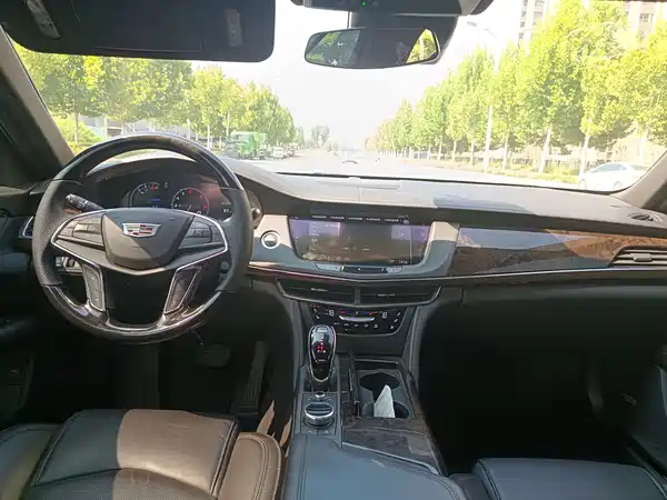 Cadillac CT6 2022