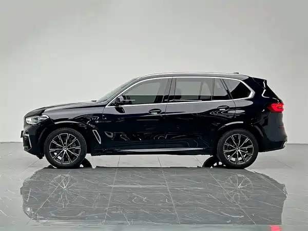 BMW X5 2024