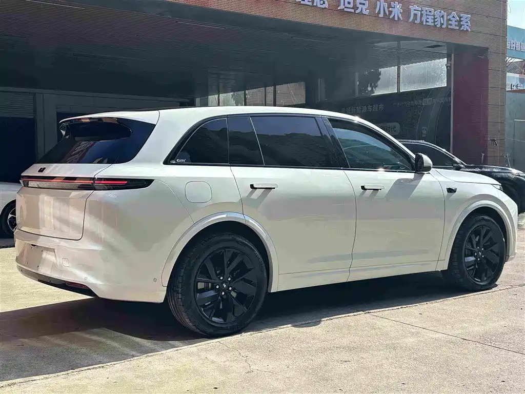 Li Auto Li L7 2023