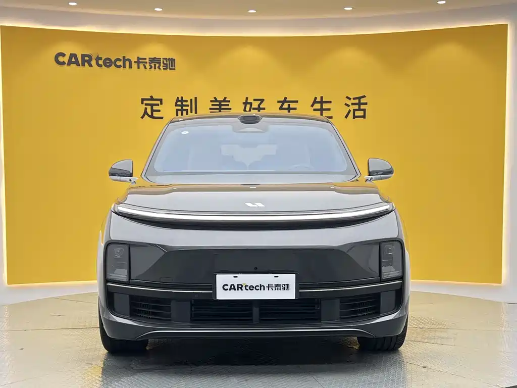 Li Auto Li L8 2025
