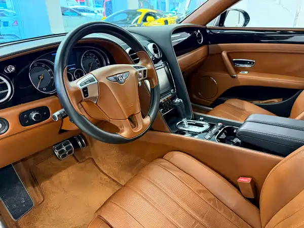 Bentley Flying Spur 2014