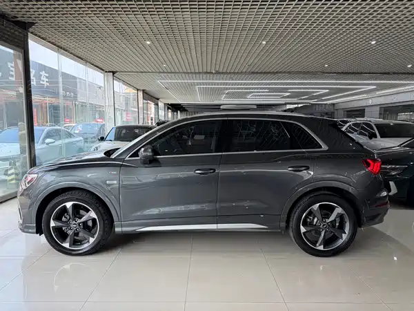 Audi Q3 2022