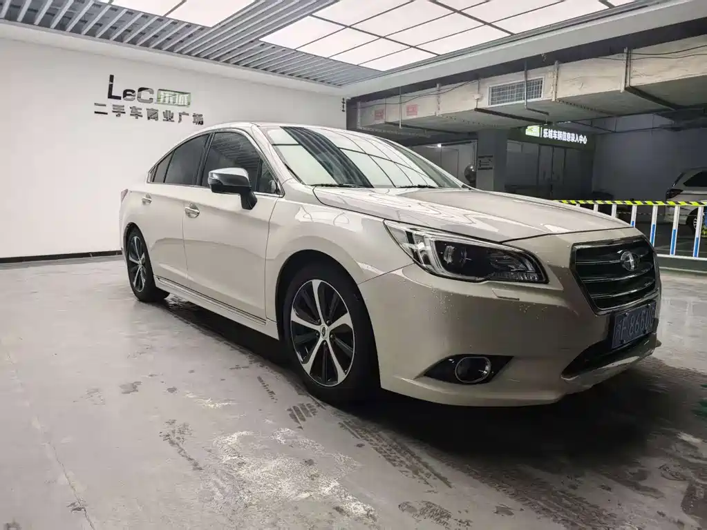 Subaru Legacy 2016 — фото 3