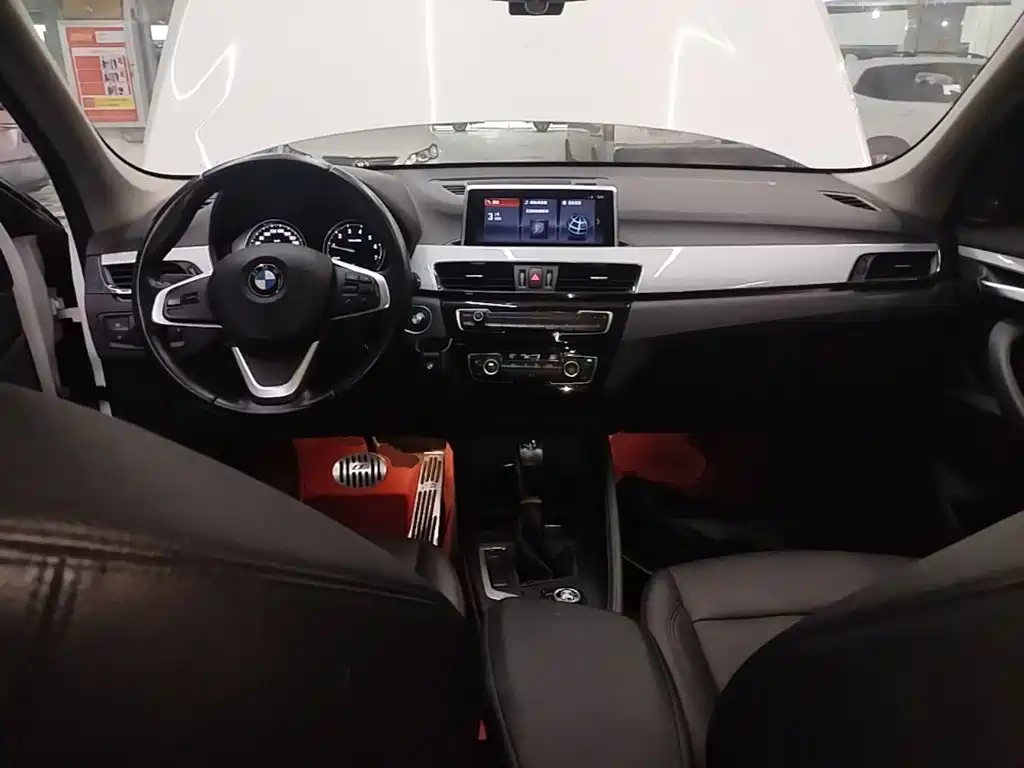 BMW X1 2018 — фото 10