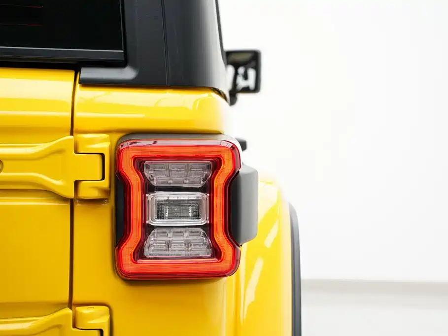 Jeep Wrangler 2021 — фото 32