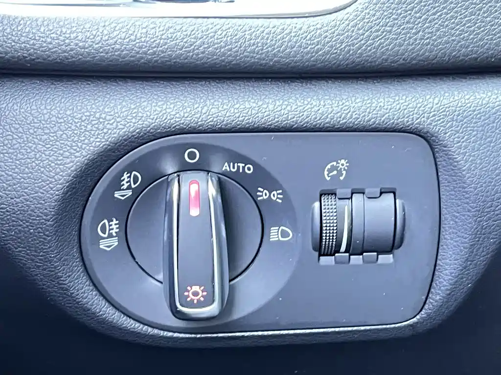 Audi Q3 2014 — фото 32