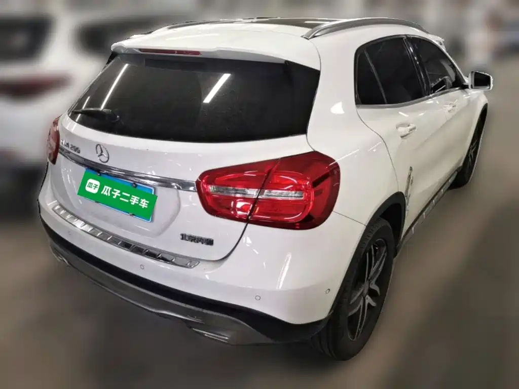 Mercedes-Benz GLA 2016 — фото 12