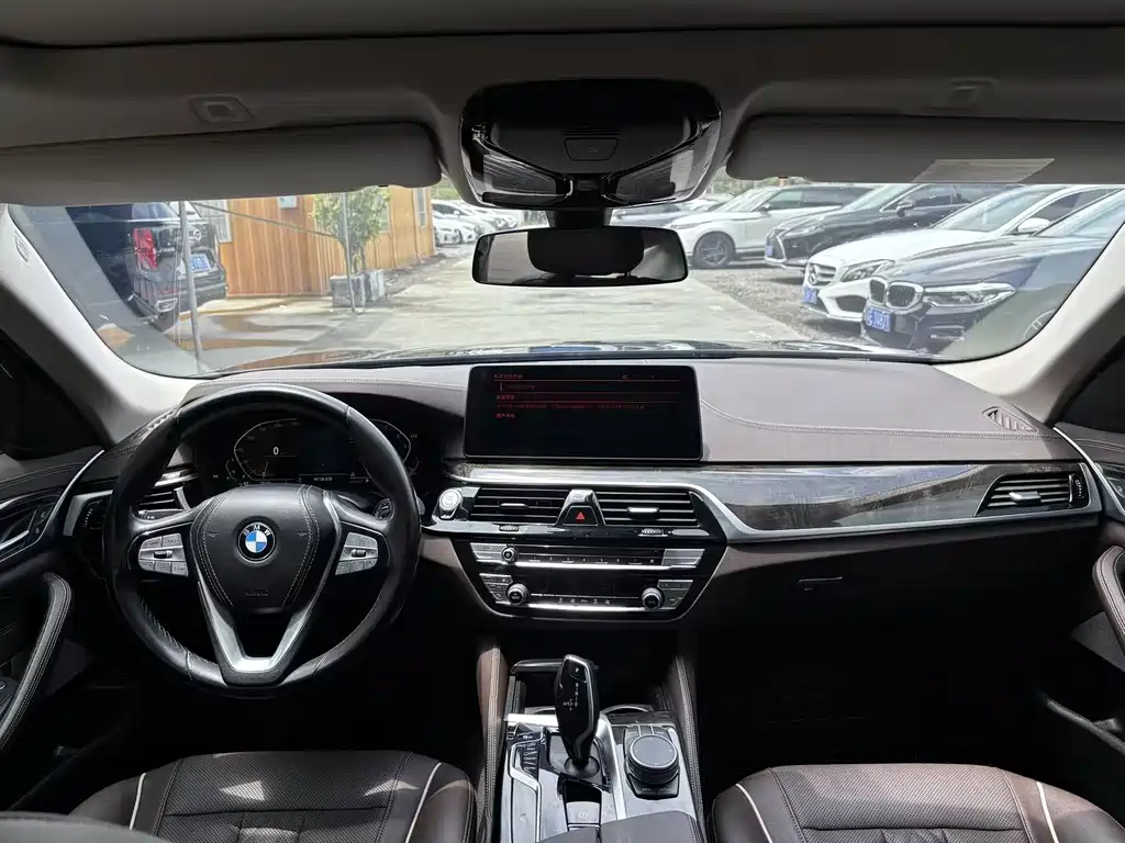 BMW 5 Series 2022