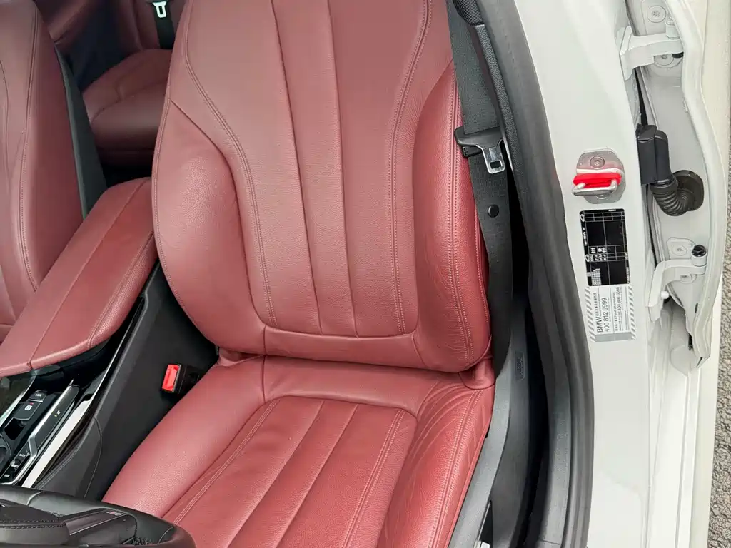 BMW 5 Series 2020 — фото 15