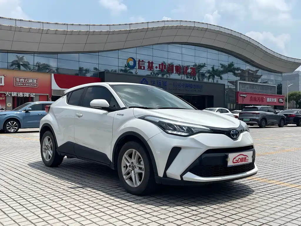 Toyota C-HR 2023