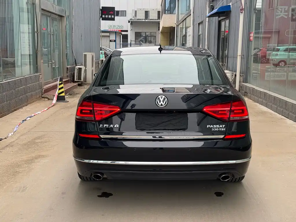Volkswagen Passat 2017 — фото 5