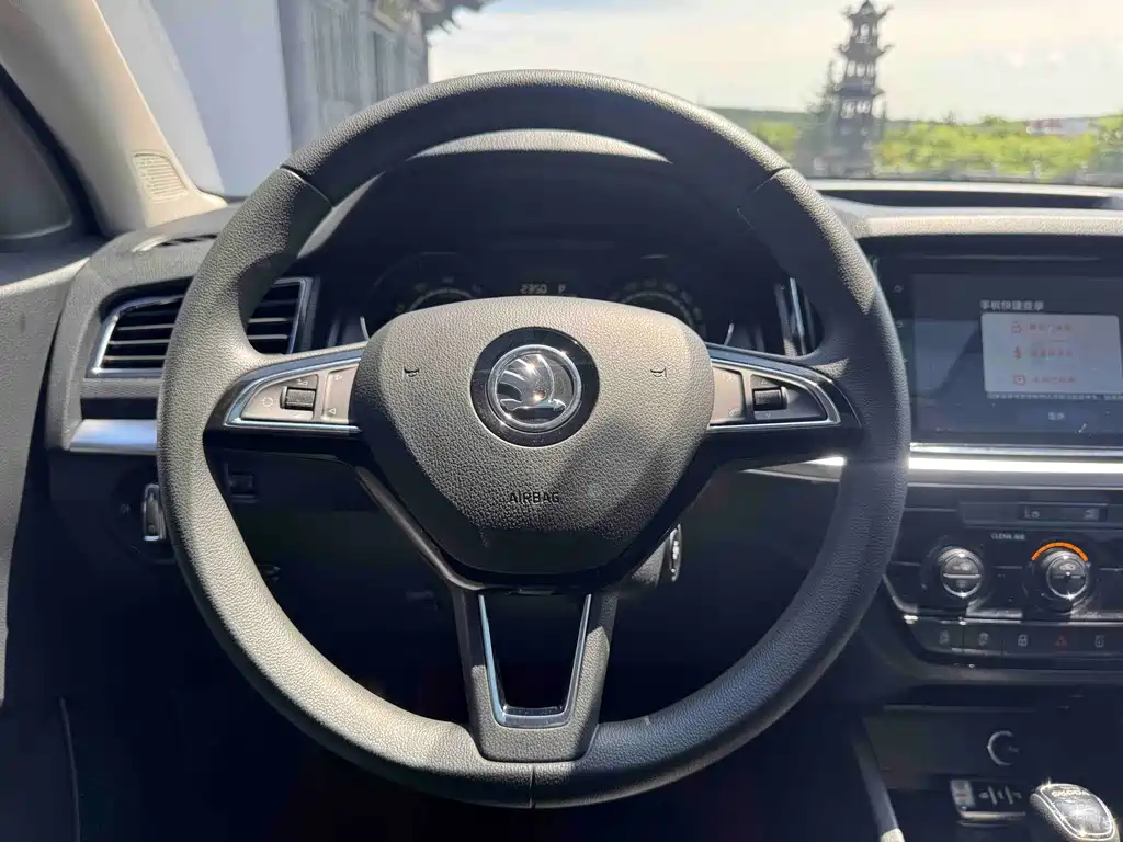 Skoda Kamiq 2023 — фото 15