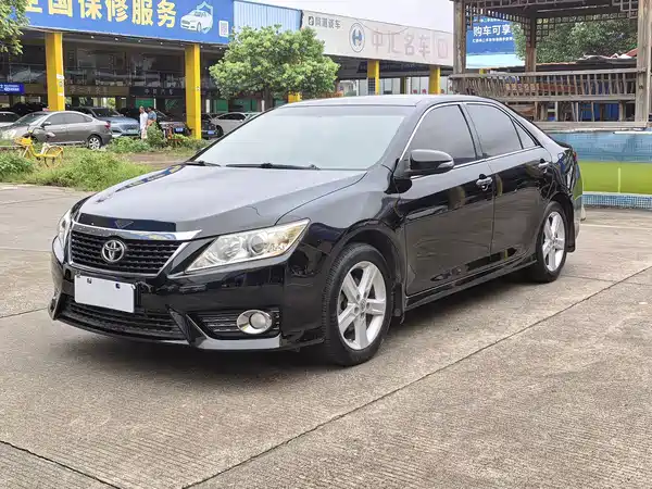 Toyota Camry 2014
