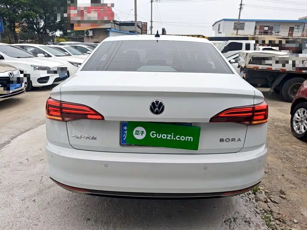 Volkswagen Bora 2021