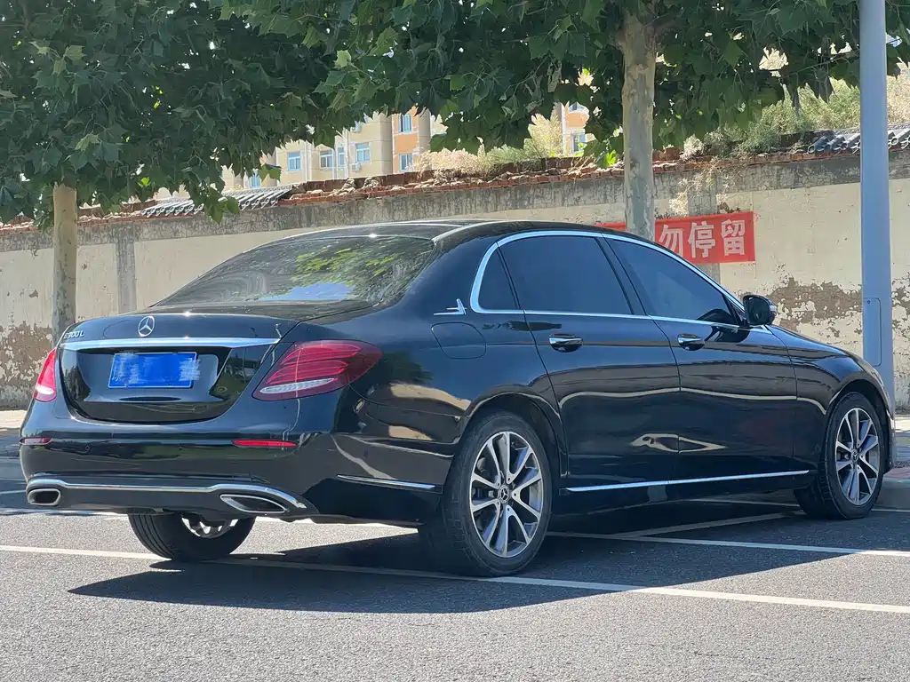 Mercedes-Benz E-Class 2019 — фото 9