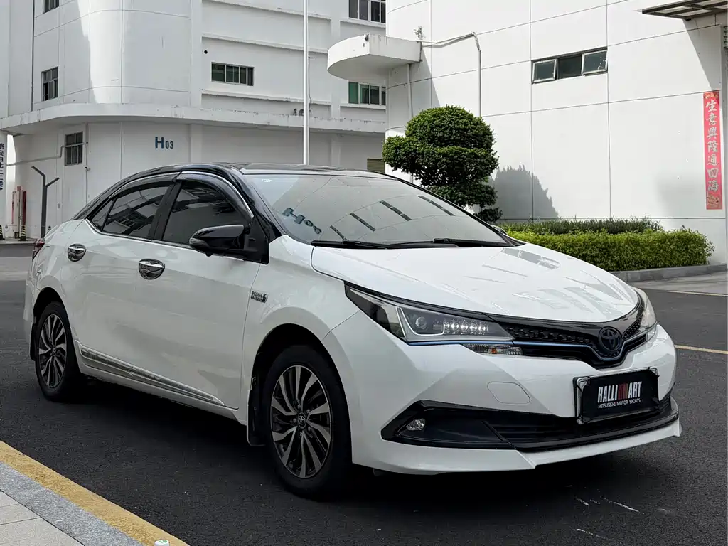 Toyota Corolla Dual Engine E+ 2019 — фото 7